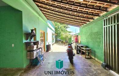 Imagem 2: Casa de Esquina à Venda na Praia do Morro - 375m², 2 Quartos, Aceita Imóvel como Parte do