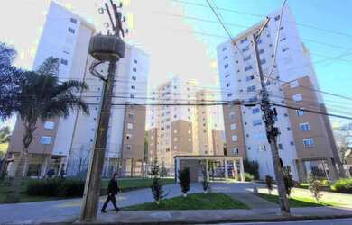 Imagem: O apartamento possui 3 Dormitórios, 1 Banheiro, 1 Vaga na garagem