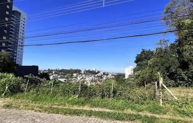 Imagem 7: Lote com 3 Dormitorio s localizado a no bairro Panazzolo em Caxias do...