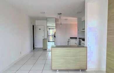 Imagem: O apartamento possui 2 Dormitórios, 2 Banheiros, 2 Vagas na