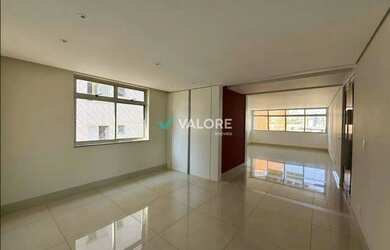 Imagem: O apartamento possui 4 Dormitórios, 3 Banheiros, 2 Vagas na