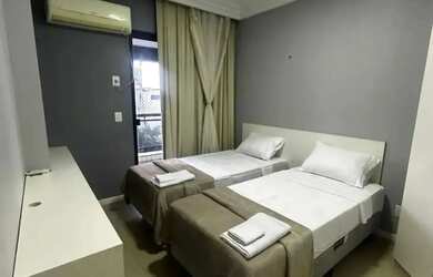 Imagem: O apartamento possui 4 Dormitórios, 5 Banheiros, 2 Vagas na