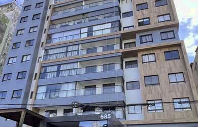 Imagem: O apartamento possui 1 Dormitório, 1 Banheiro, 1 Vaga na garagem