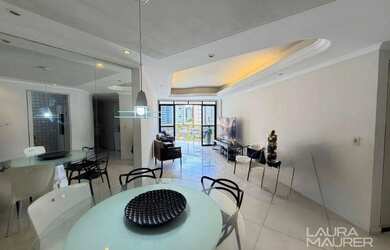 Imagem: O apartamento possui 4 Dormitórios, 3 Banheiros, 2 Vagas na