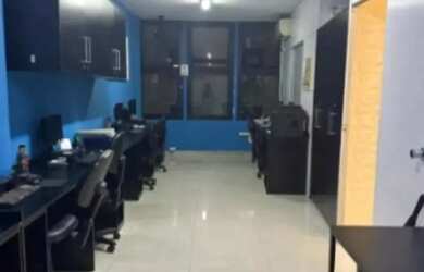 Imagem: O depósito possui 95m² de Área e está localizado em Centro