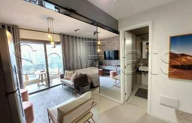 Imagem: O studio para alugar possui 1 Dormitório, 1 Banheiro, 1 Vaga