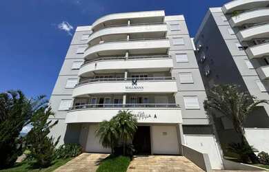 Imagem: O apartamento possui 2 Dormitórios, 2 Banheiros, 2 Vagas na