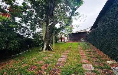 Imagem: O apartamento possui 1 Dormitório, 1 Banheiro, 5 Vagas na garagem