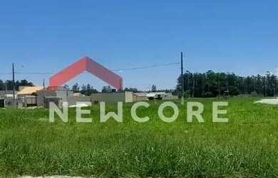 Imagem: O terreno possui 382m² de Área e está localizado em Pindamonhangaba