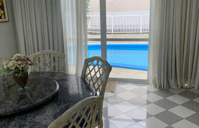 Imagem: A casa em condomínio possui 5 Dormitórios, 5 Banheiros, 5