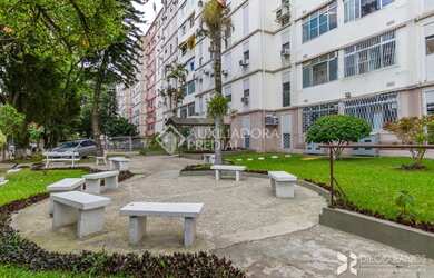 Imagem: O apartamento possui 1 Dormitório, 1 Banheiro, 42m² de Área