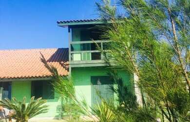 Imagem: A casa à venda possui 3 Dormitórios, 2 Banheiros, 2 Vagas