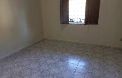 Imagem 5: Casa - Bairro Aeroporto. 1 Banheiroe1 Dormitório