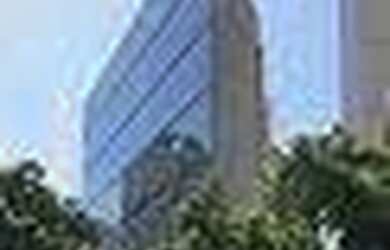 Imagem: O depósito possui 327m² de Área e está localizado em Lourdes