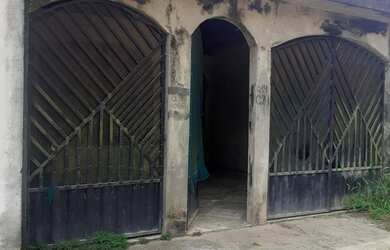 Imagem: A casa possui 2 Dormitórios, 1 Banheiro, 1 Vaga na garagem