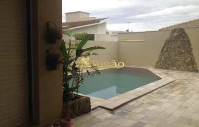 Imagem: A casa em condomínio possui 3 Dormitórios, 4 Banheiros, 4