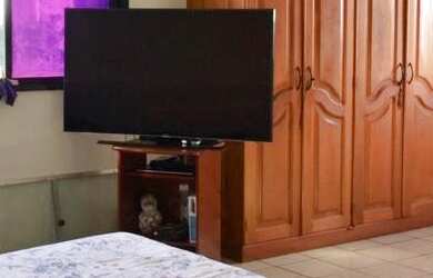 Imagem 11: Pará Imóveis J1069 Vende no Ed. Twin Towers - 4 Suítes com 218m²