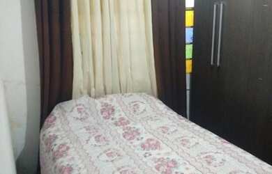 Imagem: A casa possui 3 Dormitórios, 3 Banheiros, 4 Vagas na garagem