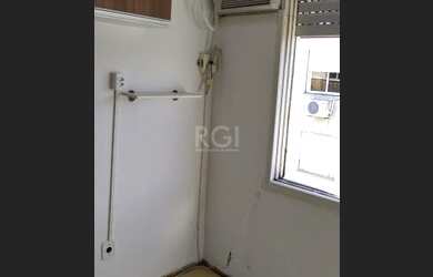 Imagem 10: EXCELENTE APARTAMENTO 1 DORMITÓRIO TRANSFORMADO EM 2 NO BAIRRO CAVALHADA PORTO ALEGRE