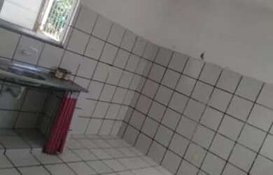 Imagem: A casa em condomínio possui 4 Dormitórios, 2 Banheiros, 2
