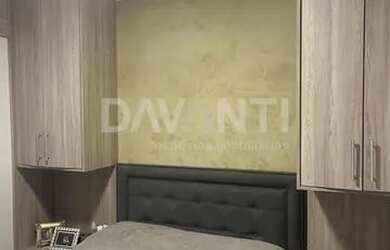 Imagem: O apartamento possui 2 Dormitórios, 1 Banheiro, 2 Vagas na