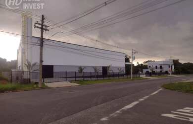 Imagem: O depósito possui 1.387m² de Área e está localizado em