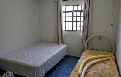 Imagem 15: Chácara com piscina. Piscinae1.800m² de Área