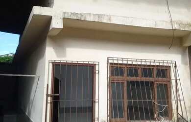 Imagem: A casa possui 1 Dormitório, 1 Banheiro, 70m² de Área e está