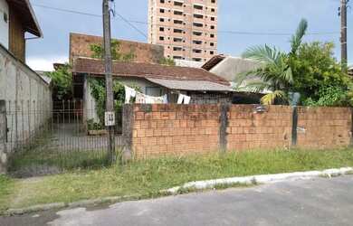 Imagem: A casa possui 2 Dormitórios, 1 Banheiro, 48m² de Área e