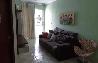 Imagem: A casa possui 2 Dormitórios, 1 Banheiro e 2 Vagas na garagem