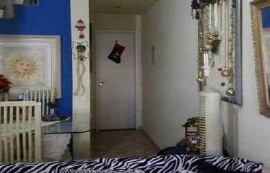 Imagem: A casa em condomínio possui 2 Dormitórios, 2 Banheiros, 1