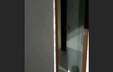 Imagem: A casa possui 1 Dormitório, 1 Banheiro e está localizado