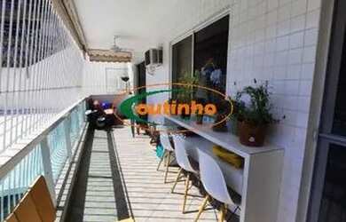 Imagem: O apartamento possui 2 Dormitórios, 3 Banheiros, 1 Vaga na