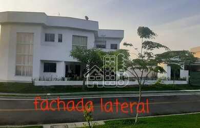 Imagem: A casa em condomínio possui 4 Dormitórios, 5 Banheiros, 3