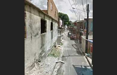 Imagem: A casa está localizado em Compensa, Manaus à venda por R$12.000