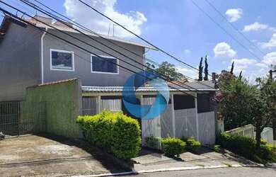 Imagem: A casa em condomínio possui 3 Dormitórios, 5 Banheiros, 4