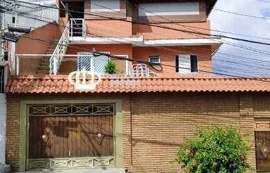 Imagem: A casa possui 4 Dormitórios, 2 Banheiros, 2 Vagas na garagem