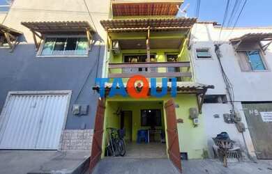 Imagem: A casa possui 2 Dormitórios, 2 Banheiros, 1 Vaga na garagem