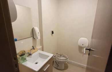 Imagem 8: Oportunidade única: Sala comercial mobiliada na Pituba, Salvador-BA, com 2 banheiros e 1 v