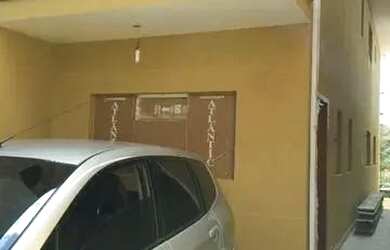 Imagem: A casa possui 3 Dormitórios, 3 Banheiros, 2 Vagas na garagem