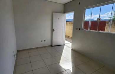 Imagem: A casa em condomínio possui 2 Dormitórios, 1 Banheiro, 1 Vaga