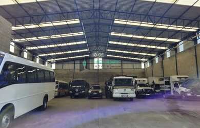 Imagem 2: Excelente galpão, com banheiros e escritório