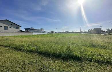 Imagem: O terreno possui 360m² de Área e está localizado em Ogiva