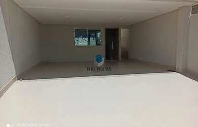 Imagem: A casa possui 3 Dormitórios, 4 Banheiros, 4 Vagas na garagem