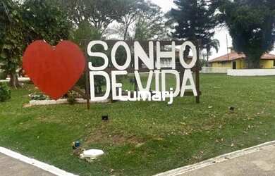 Imagem: O terreno possui 316m² de Área e está localizado em Araruama