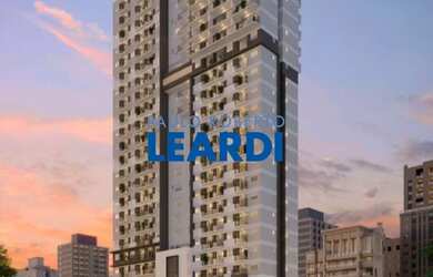 Imagem: O apartamento possui 1 Dormitório, 1 Banheiro, 1 Vaga na garagem