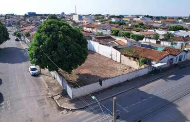 Imagem: O terreno possui 560m² de Área e está localizado em Cuiabá