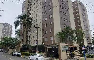 Imagem: O apartamento possui 2 Dormitórios, 1 Banheiro, 1 Vaga na garagem