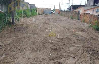 Imagem: O terreno possui 451m² de Área, Imóvel novo e está localizado