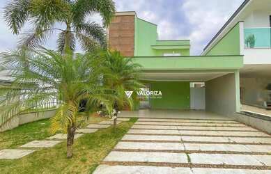 Imagem: A casa em condomínio possui 3 Dormitórios, 4 Banheiros, 4